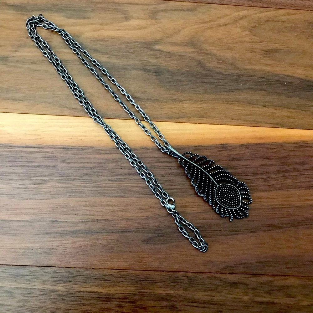 Metal feather necklace